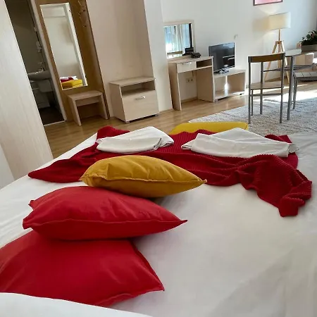 Hotel Adeona Wellness By Asteri 4*
